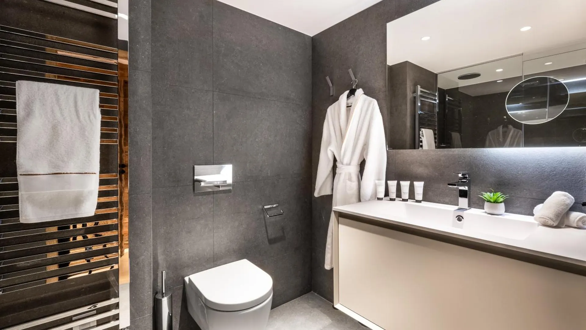 Silverstone By Alpine Resorts Val-d'Isere Aparthotel